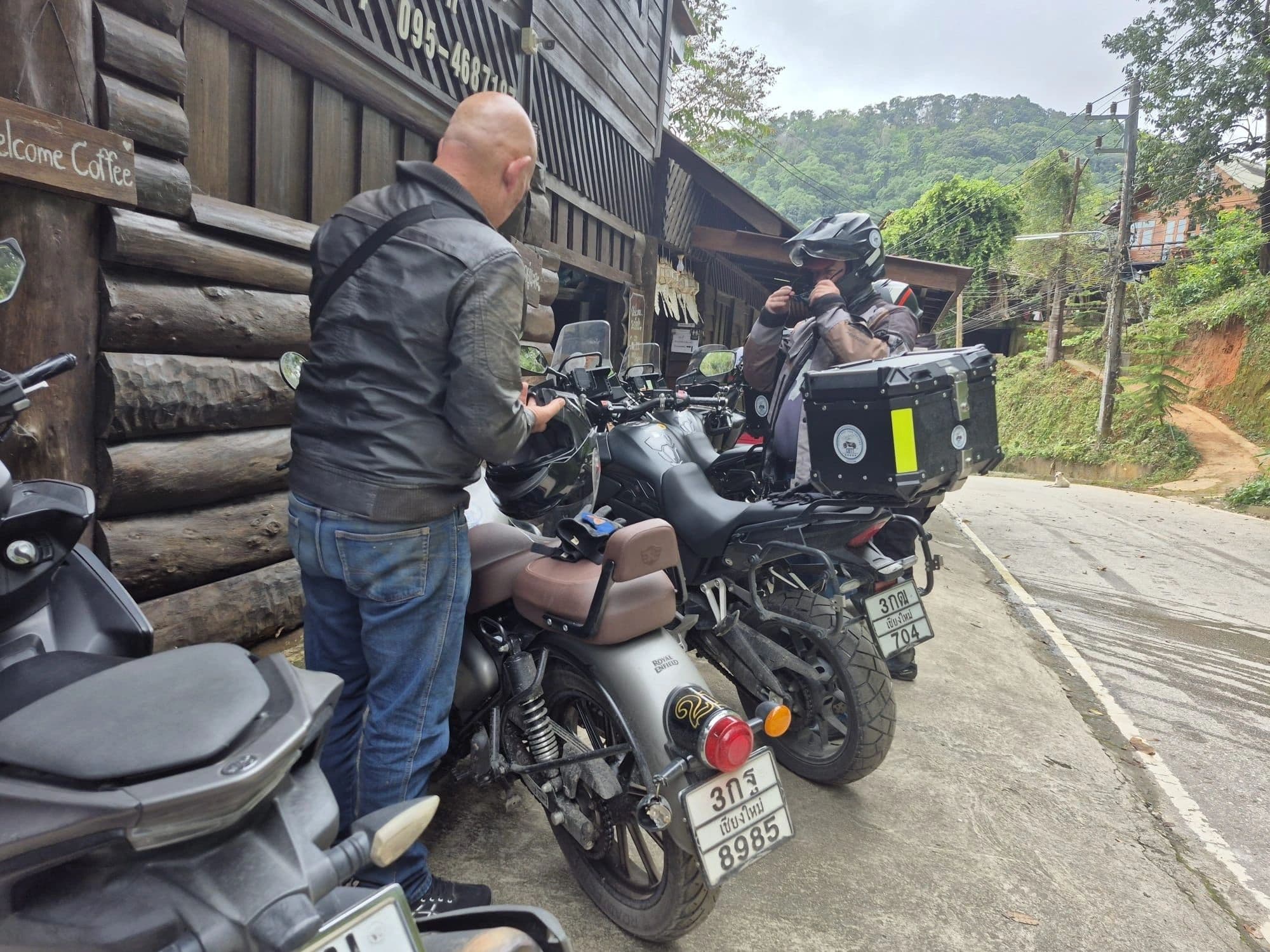 Mae Kampong village